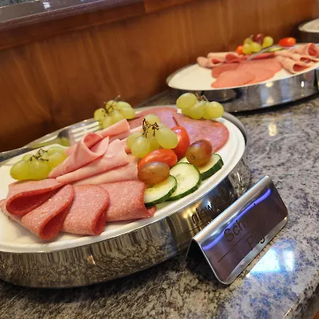 Kral - Business & Serviced Hotel