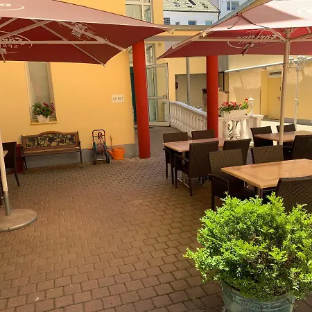 Kral - Business & Serviced 4*