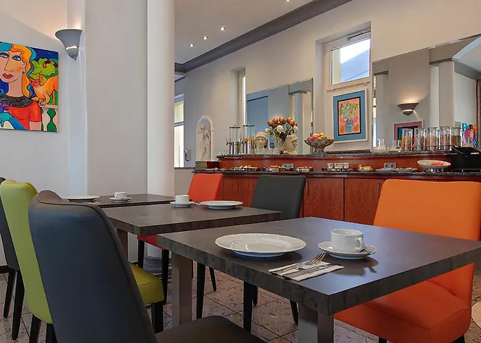Kral - Business & Serviced Hotel 4*