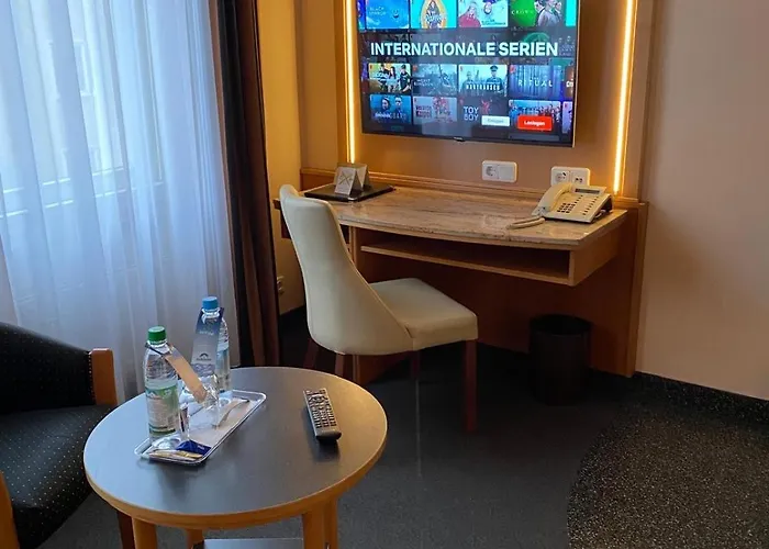Kral - Business & Serviced Hotel 4*