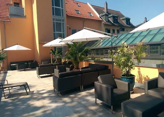 Kral - Business & Serviced Hotel 4*
