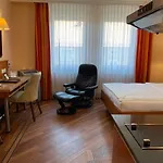 Kral - Business & Serviced 4*