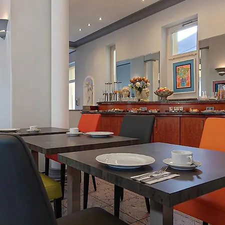 Kral - Business & Serviced Hotel 4*