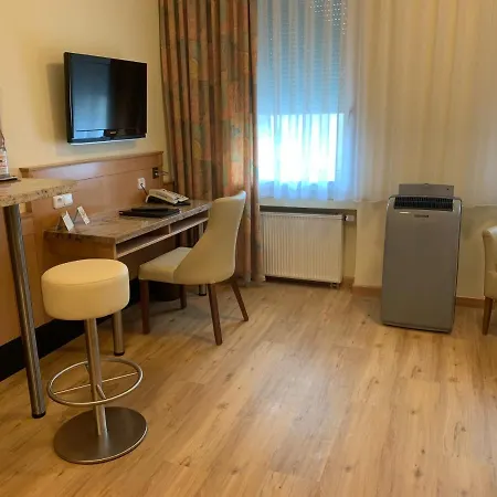 Hotel Kral - Business & Serviced Erlangen