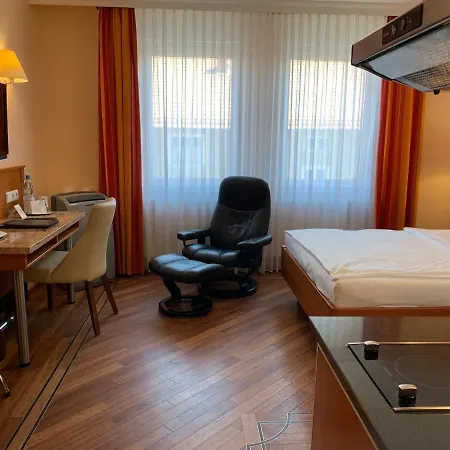 Kral - Business & Serviced 4*