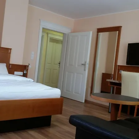 Kral - Business & Serviced Hotel