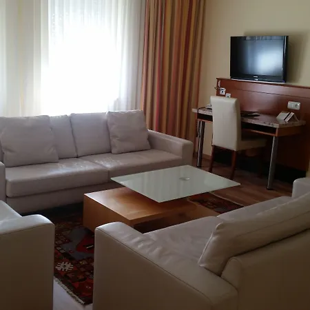 Kral - Business & Serviced 4* Erlangen