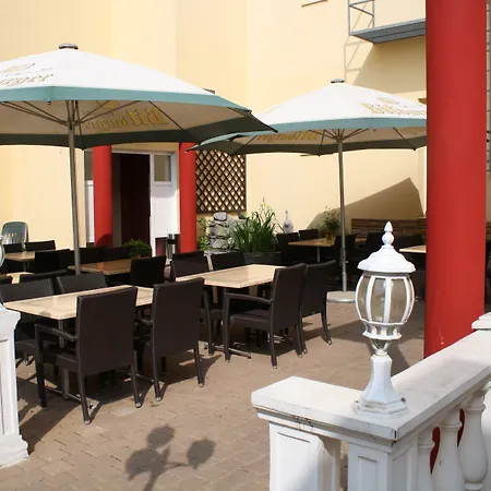 Hotel Kral - Business & Serviced