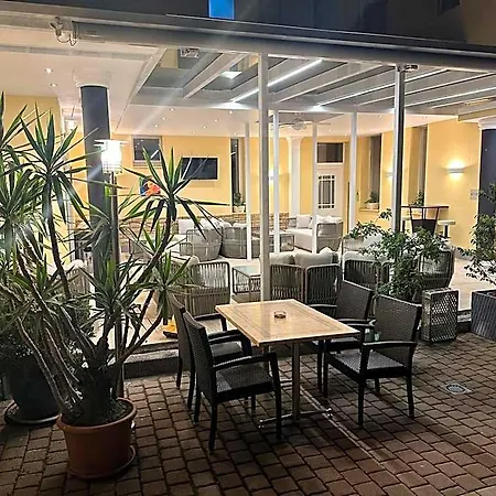 Kral - Business & Serviced Hotel