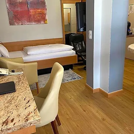 Hotel Kral - Business & Serviced 4*