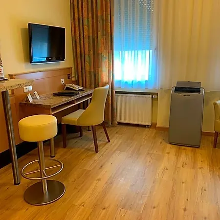 Hotel Kral - Business & Serviced Erlangen